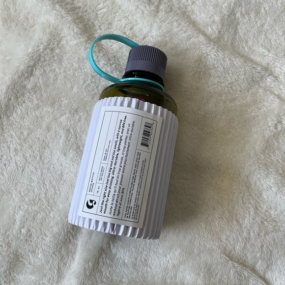 Glossier Water Bottle - Picture 3 of 5